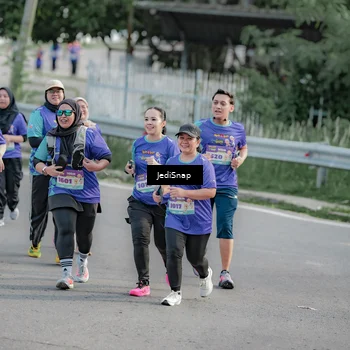 Runner Photo 8337755
