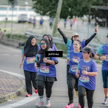 Runner Photo 8337763