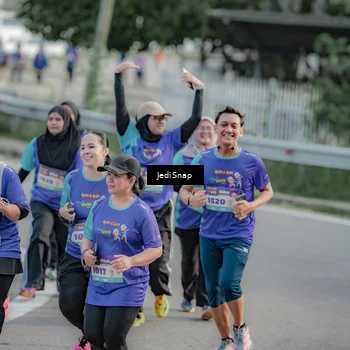 Runner Photo 8337770