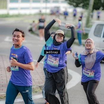 Runner Photo 8337802