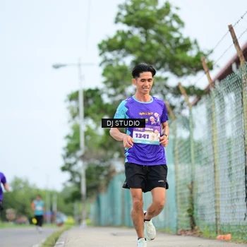 Runner Photo 8337918