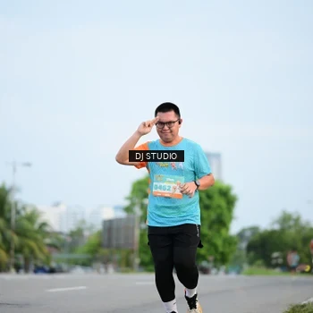 Runner Photo 8338006