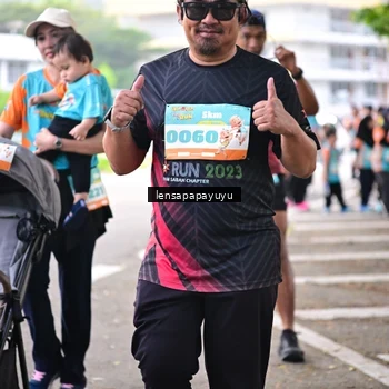 Runner Photo 8338021