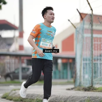 Runner Photo 8338035