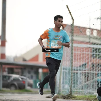 Runner Photo 8338045