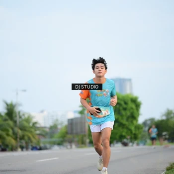 Runner Photo 8338054