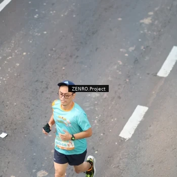 Runner Photo 8338056