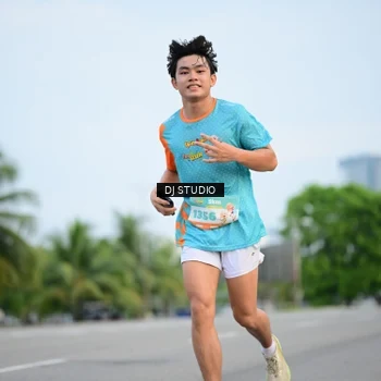 Runner Photo 8338066