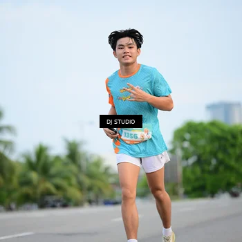 Runner Photo 8338069