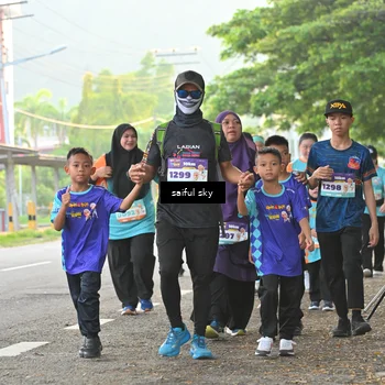 Runner Photo 8338072