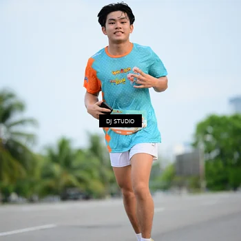 Runner Photo 8338075