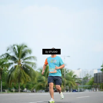 Runner Photo 8338149