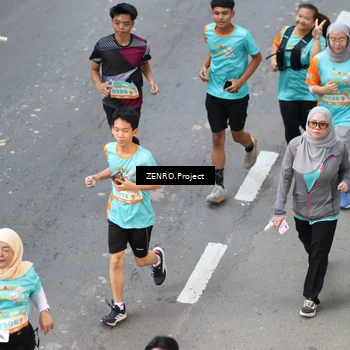 Runner Photo 8338163