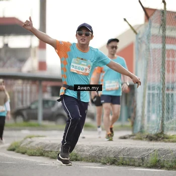 Runner Photo 8338199