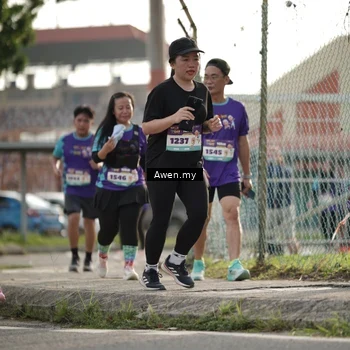 Runner Photo 8338247
