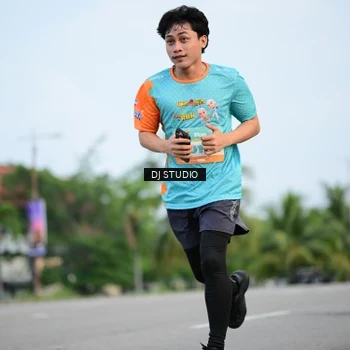 Runner Photo 8338282