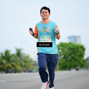 Runner Photo 8338316