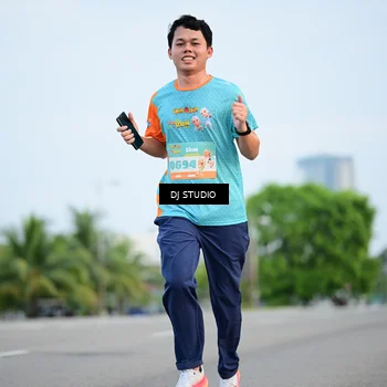 Runner Photo 8338318