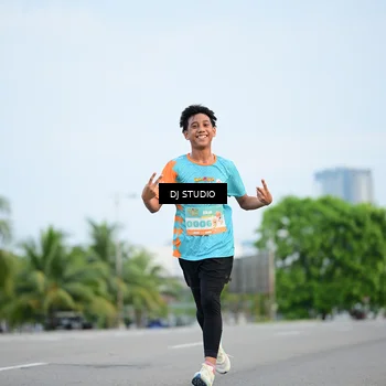Runner Photo 8338324