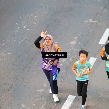 Runner Photo 8338363