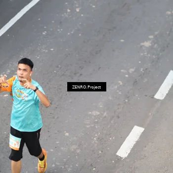 Runner Photo 8338372