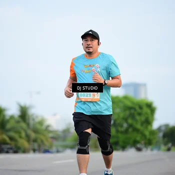 Runner Photo 8338378
