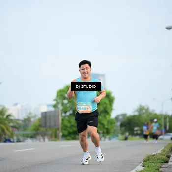 Runner Photo 8338391