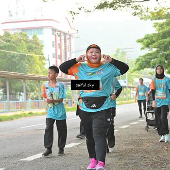 Runner Photo 8338393