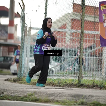 Runner Photo 8338400