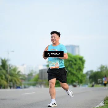 Runner Photo 8338409