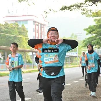 Runner Photo 8338413