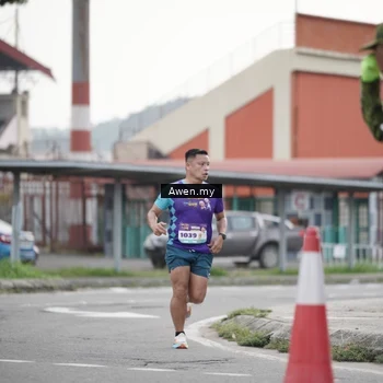 Runner Photo 8338433