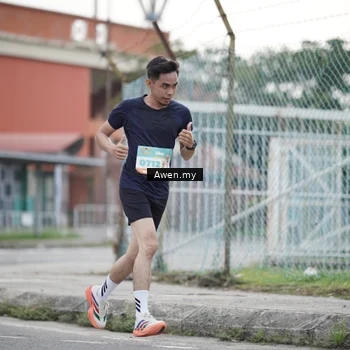Runner Photo 8338461