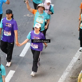 Runner Photo 8338474