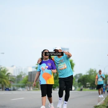Runner Photo 8338502