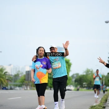Runner Photo 8338518