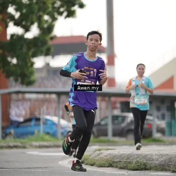 Runner Photo 8338541