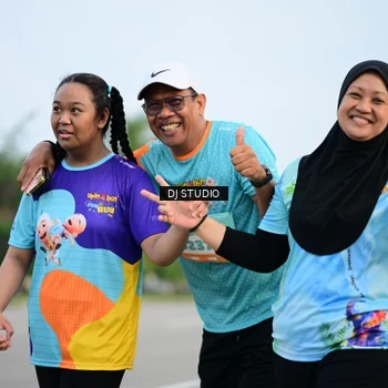 Runner Photo 8338603