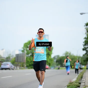 Runner Photo 8338649