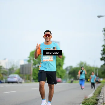 Runner Photo 8338659