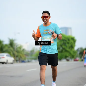 Runner Photo 8338663