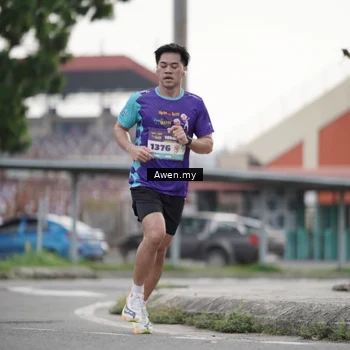 Runner Photo 8338669