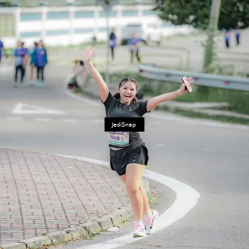 Runner Photo 8338688