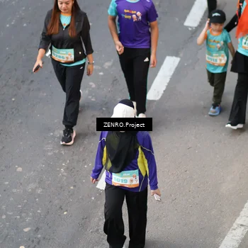 Runner Photo 8338695