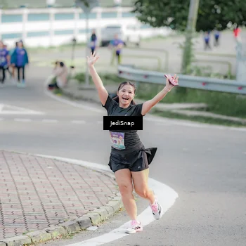 Runner Photo 8338708