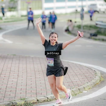 Runner Photo 8338722
