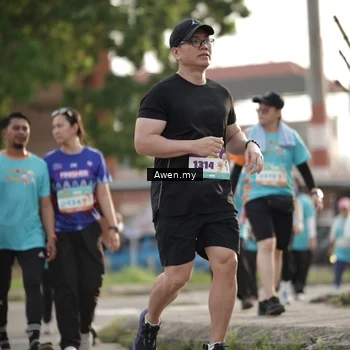 Runner Photo 8338749