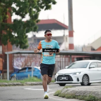 Runner Photo 8338760