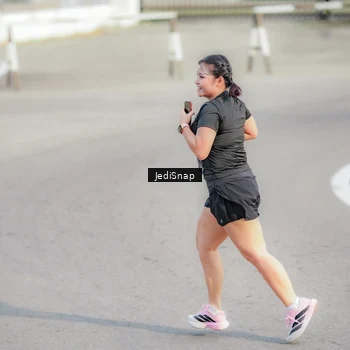 Runner Photo 8338828