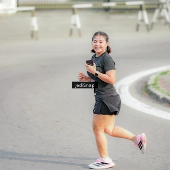 Runner Photo 8338835